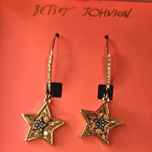 Betsey Johnson Sparkly Gold Star Rhinestone Earrings
